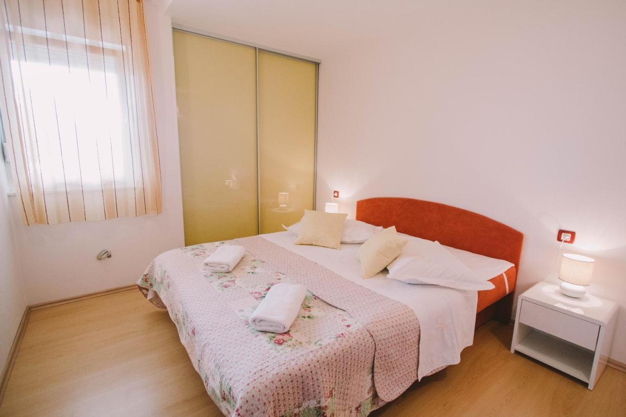 Apartments Jasna Подстрана Екстериор снимка