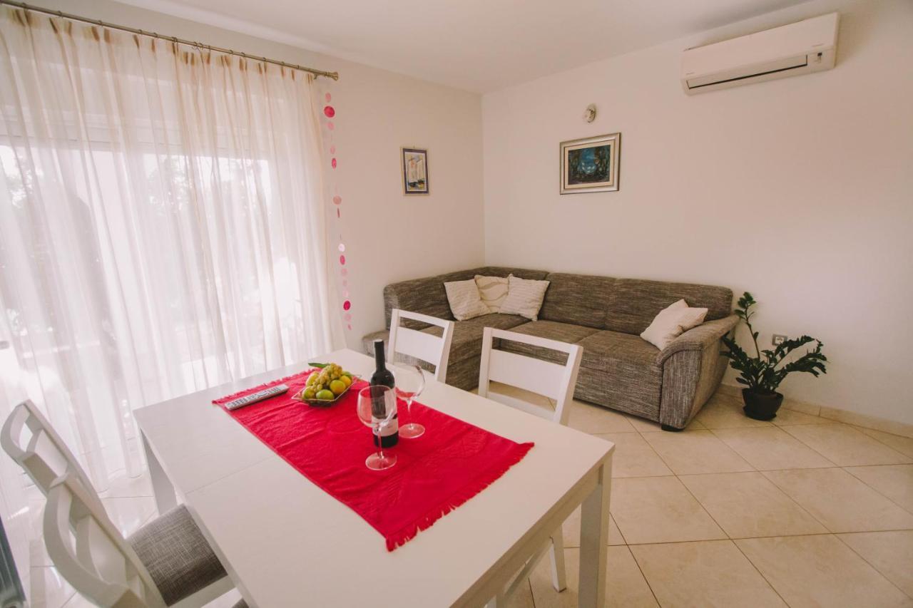 Apartments Jasna Подстрана Екстериор снимка