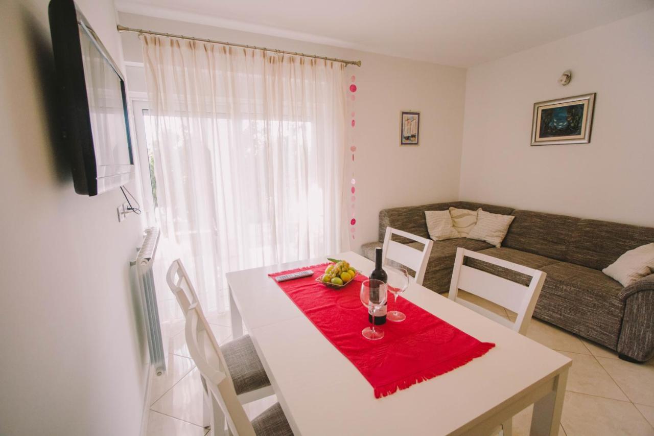 Apartments Jasna Подстрана Екстериор снимка